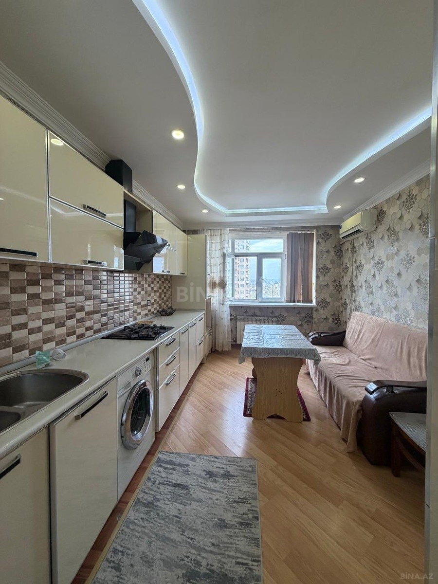 3 otaqlı Köhnə tikili, Əhmədli m., Bakı