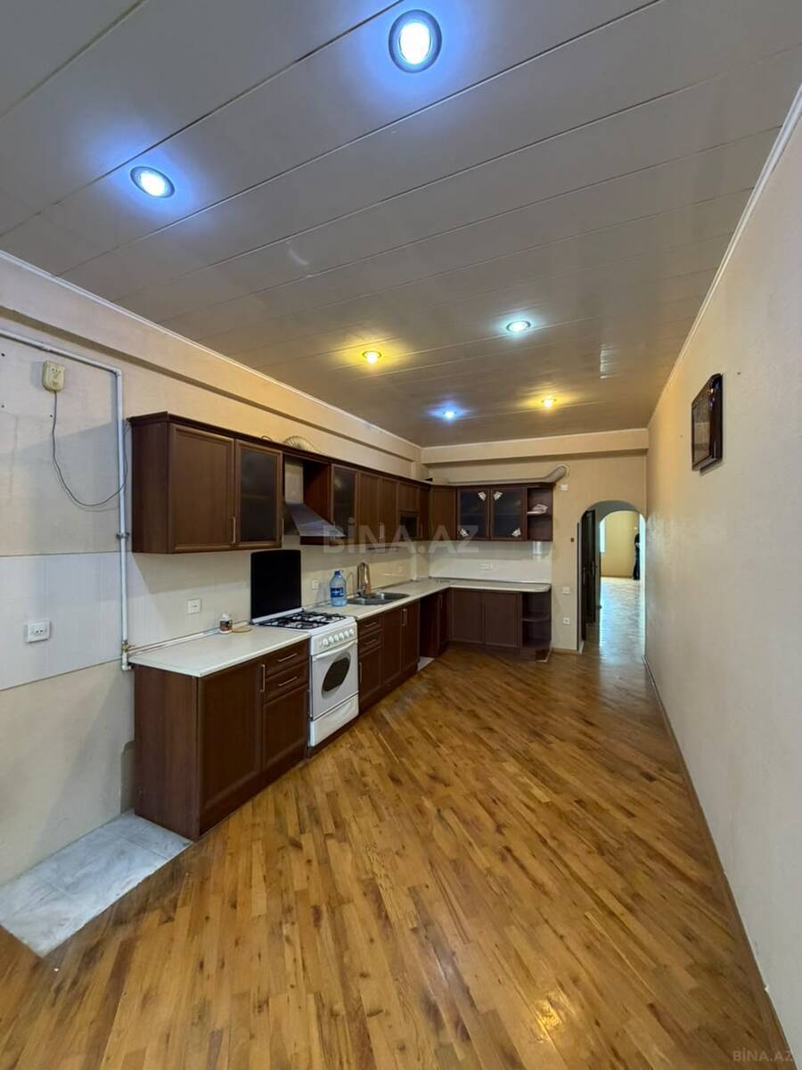 3 otaqlı Yeni tikili, İnşaatçılar m., Bakı