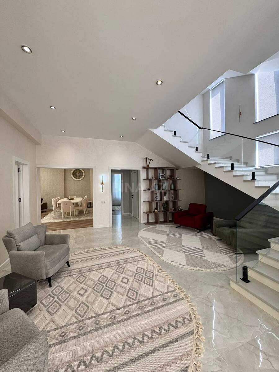 7 otaqlı Həyət evi/Bağ evi, Novxanı q., Bakı