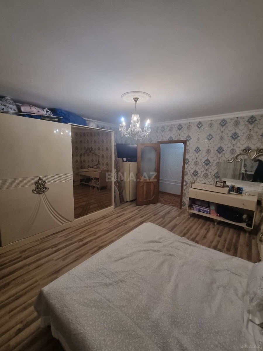 3 otaqlı Köhnə tikili, Elmlər Akademiyası m., Bakı