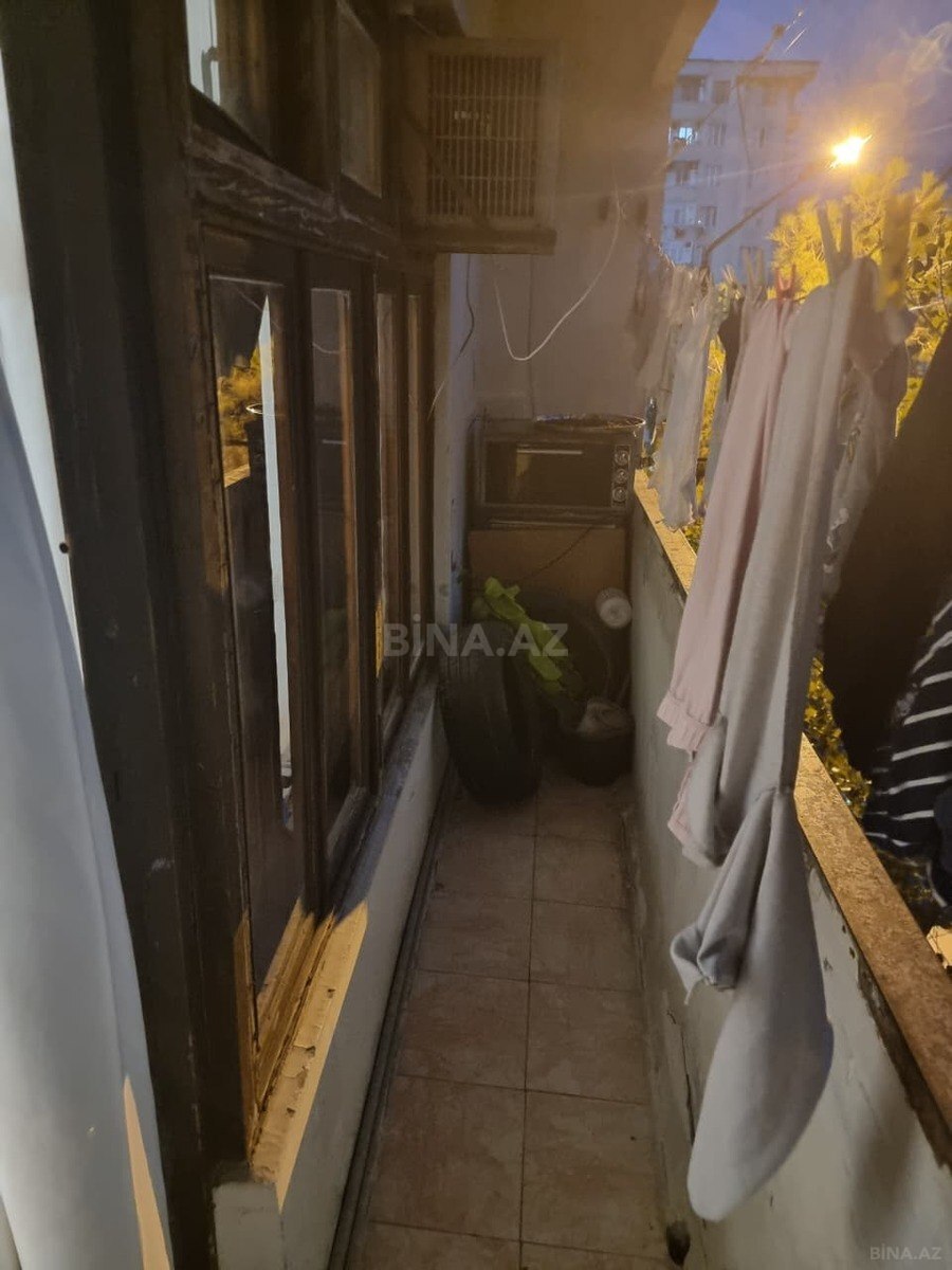 3 otaqlı Köhnə tikili, Elmlər Akademiyası m., Bakı