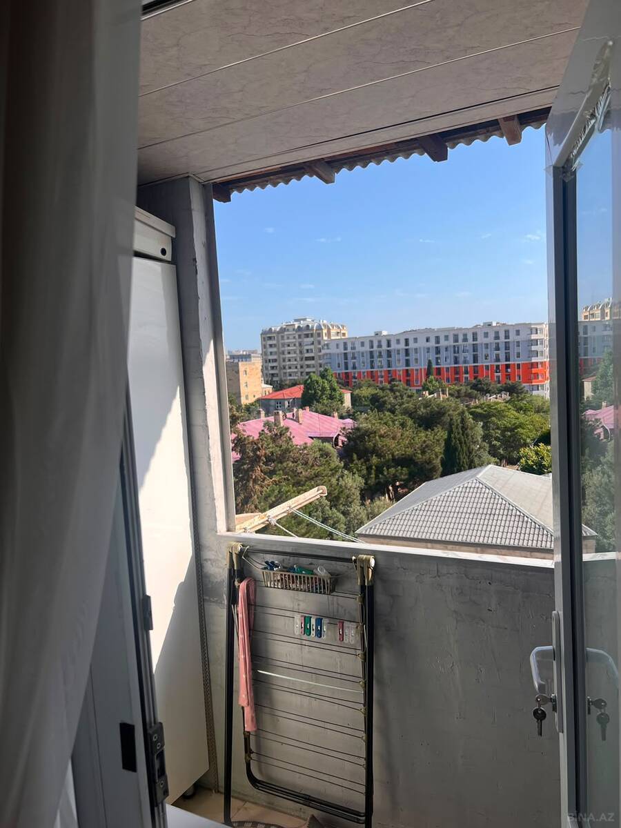 1 otaqlı Köhnə tikili, Bakıxanov q., Bakı