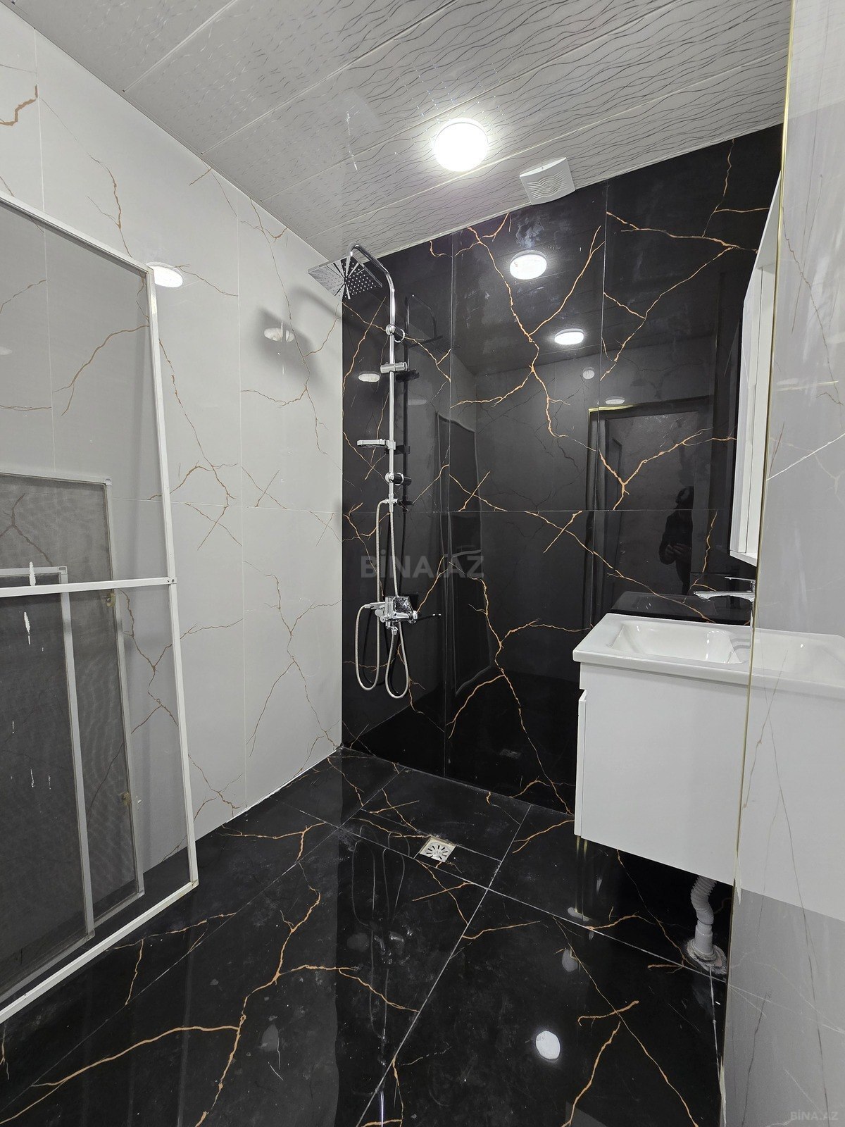 3 otaqlı Yeni tikili, 20 Yanvar m., Bakı