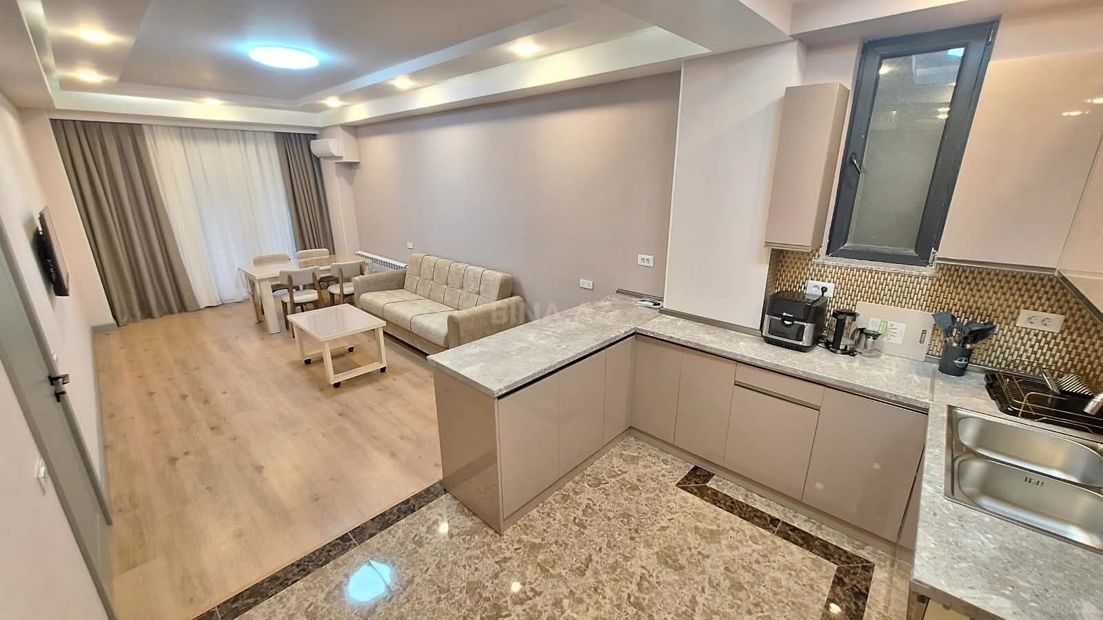 2 otaqlı Yeni tikili, Şah İsmayıl Xətai m., Bakı