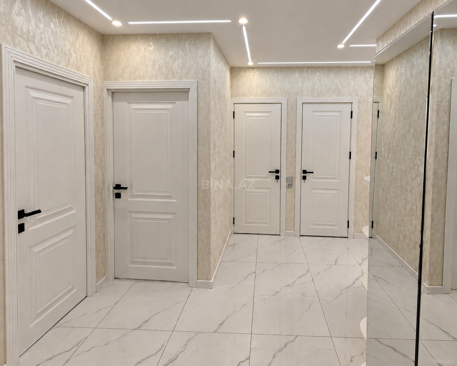 3 otaqlı Yeni tikili, Xalqlar Dostluğu m., Bakı
