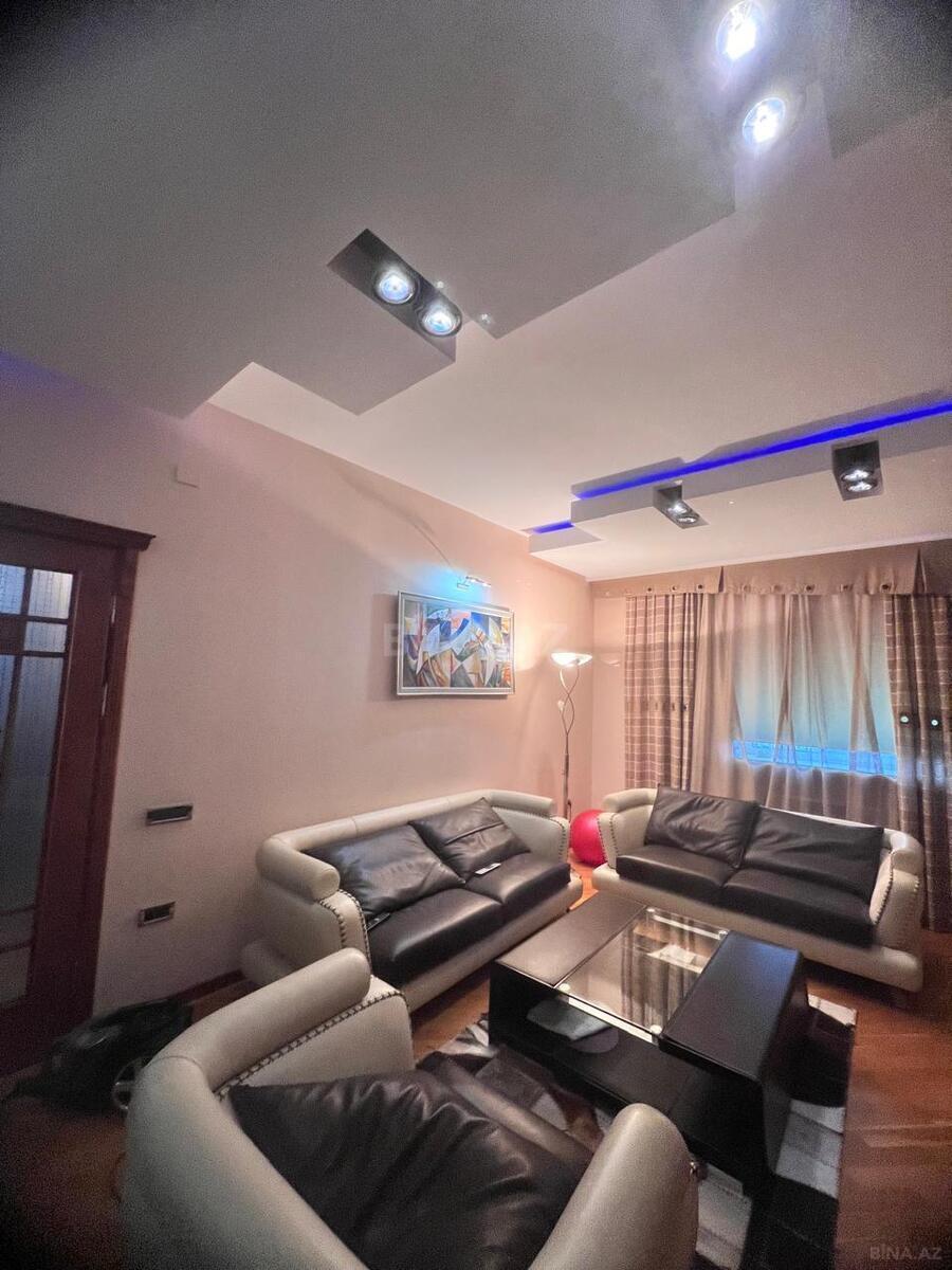 4 otaqlı Yeni tikili, İnşaatçılar m., Bakı