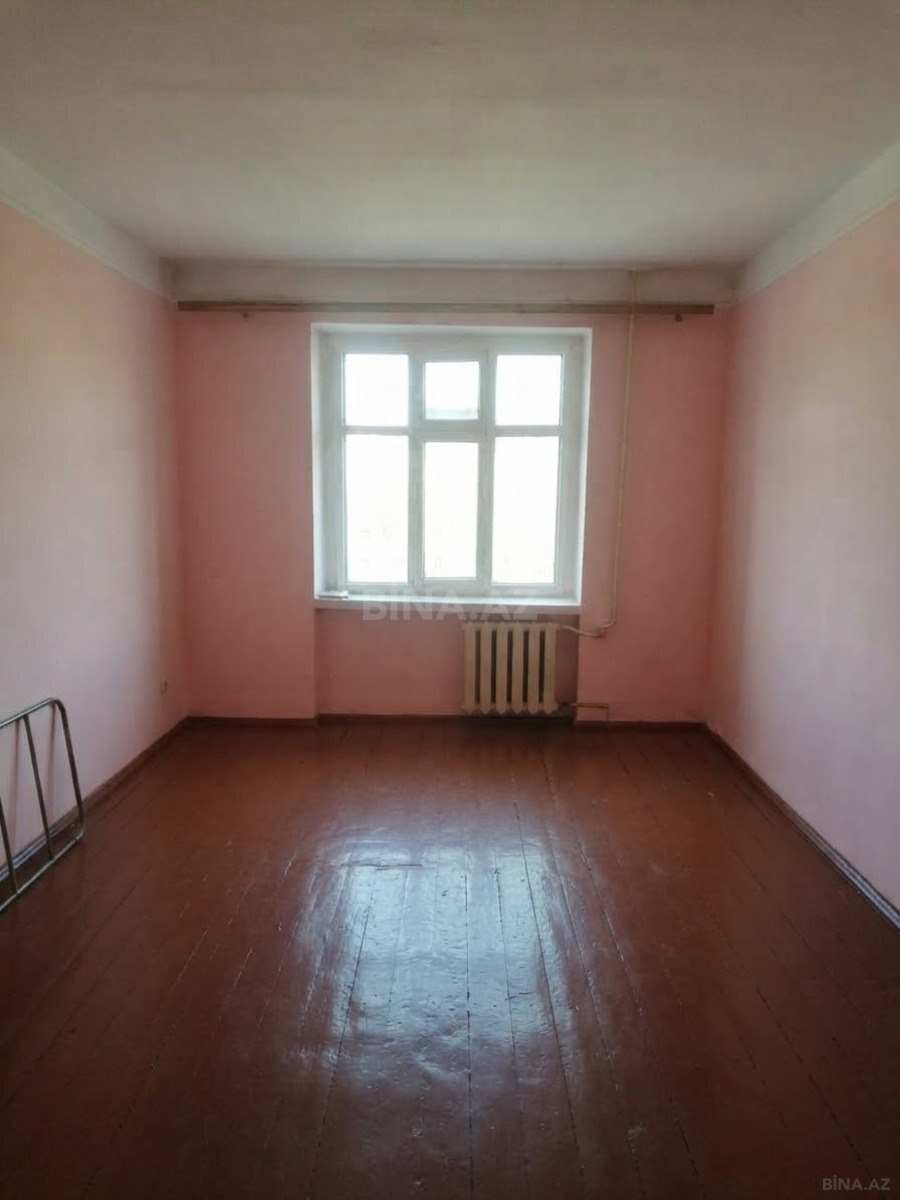 4 otaqlı Köhnə tikili, Əhmədli m., Bakı
