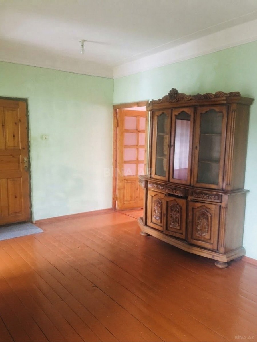 4 otaqlı Köhnə tikili, Əhmədli m., Bakı