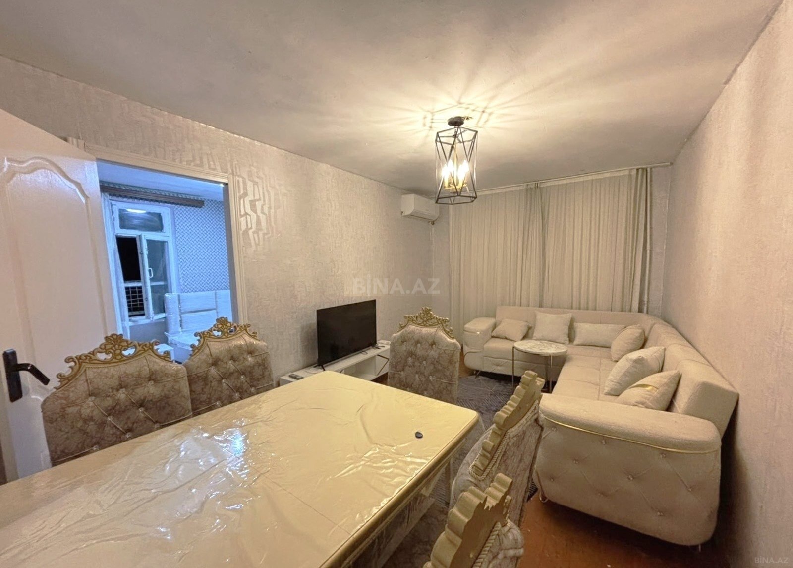 2 otaqlı Köhnə tikili, Elmlər Akademiyası m., Bakı
