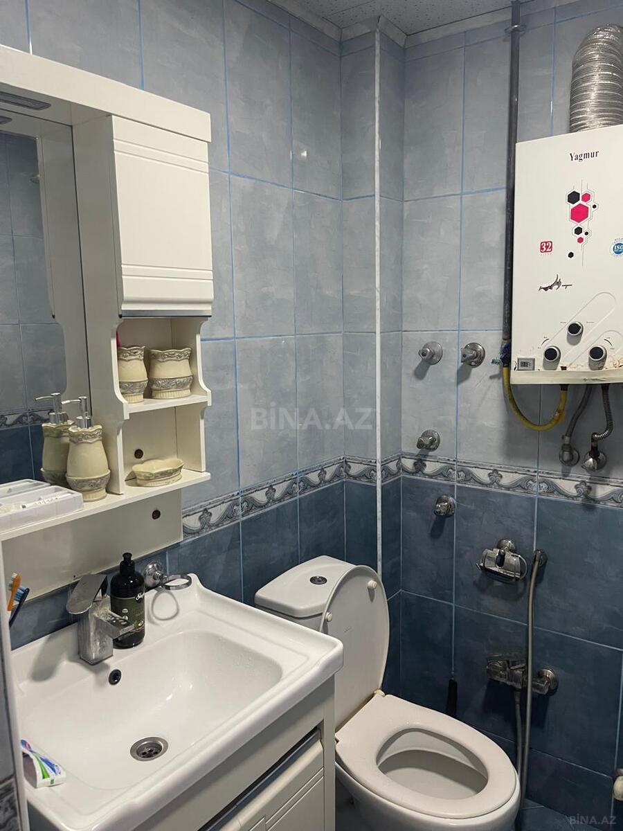 3 otaqlı Köhnə tikili, Qara Qarayev m., Bakı