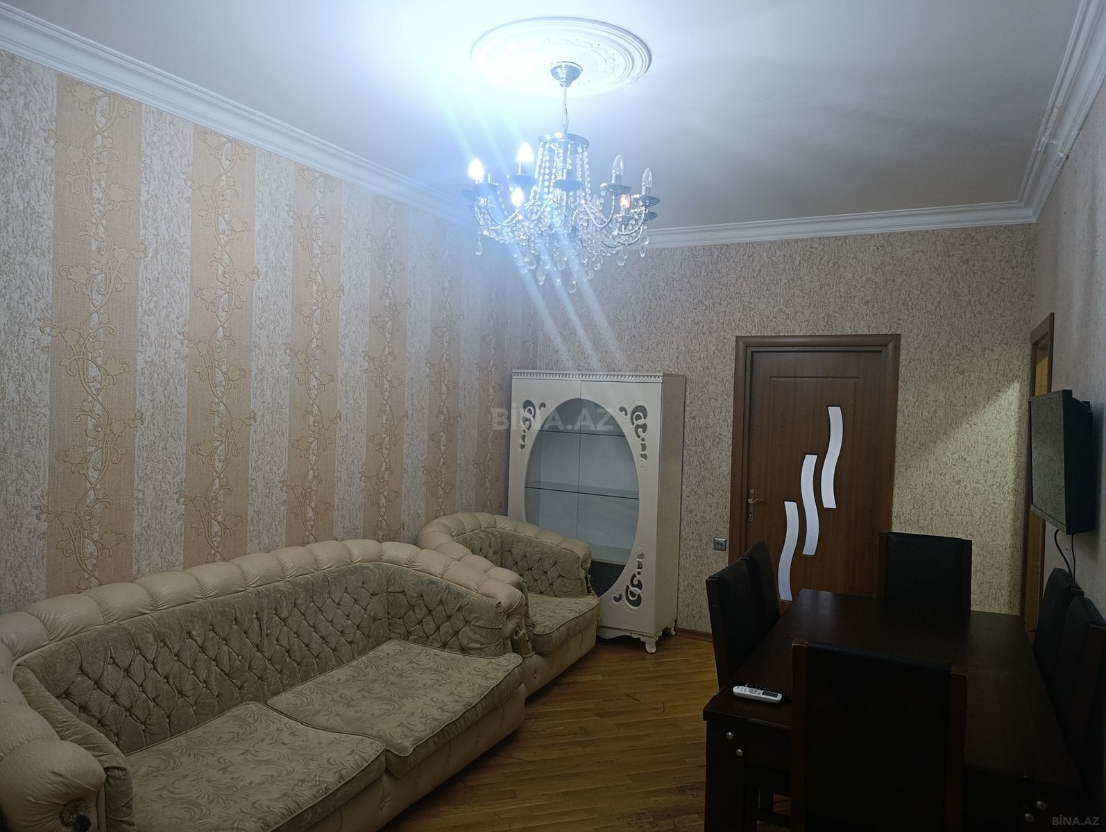 2 otaqlı Köhnə tikili, Memar Əcəmi m., Bakı