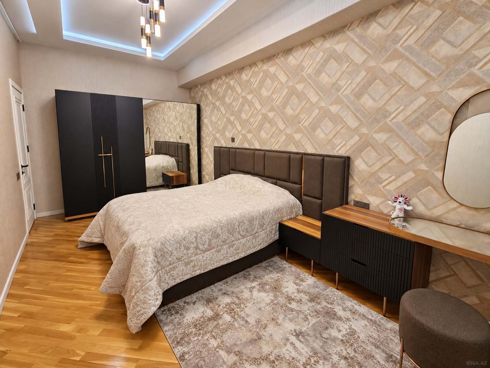 3 otaqlı Yeni tikili, Qara Qarayev m., Bakı