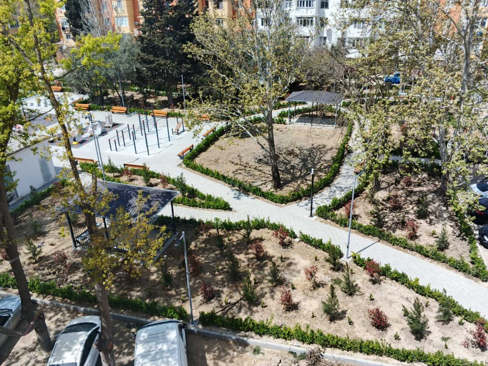 4 otaqlı Köhnə tikili, Neftçilər m., Bakı