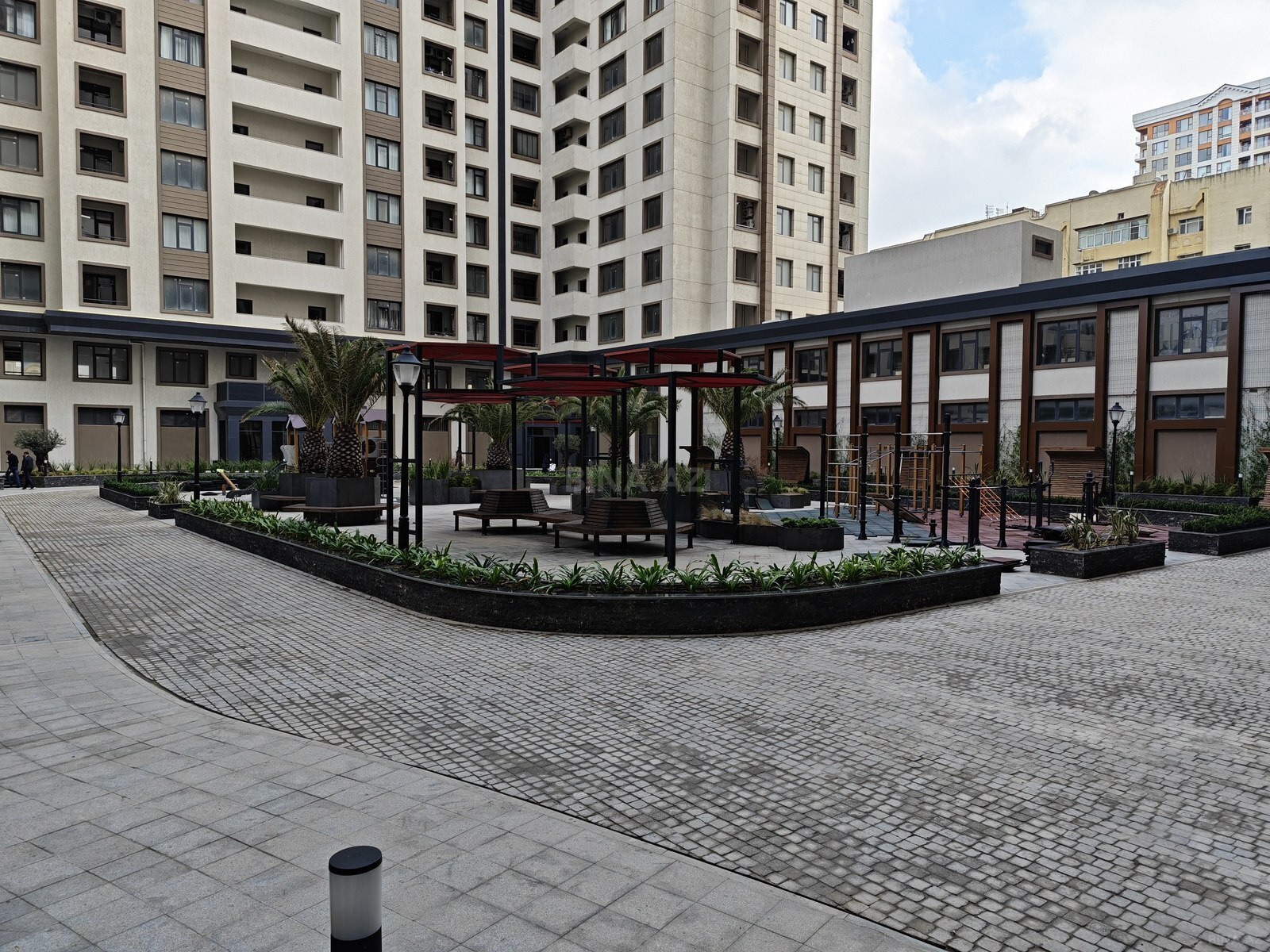 2 otaqlı Yeni tikili, Şah İsmayıl Xətai m., Bakı