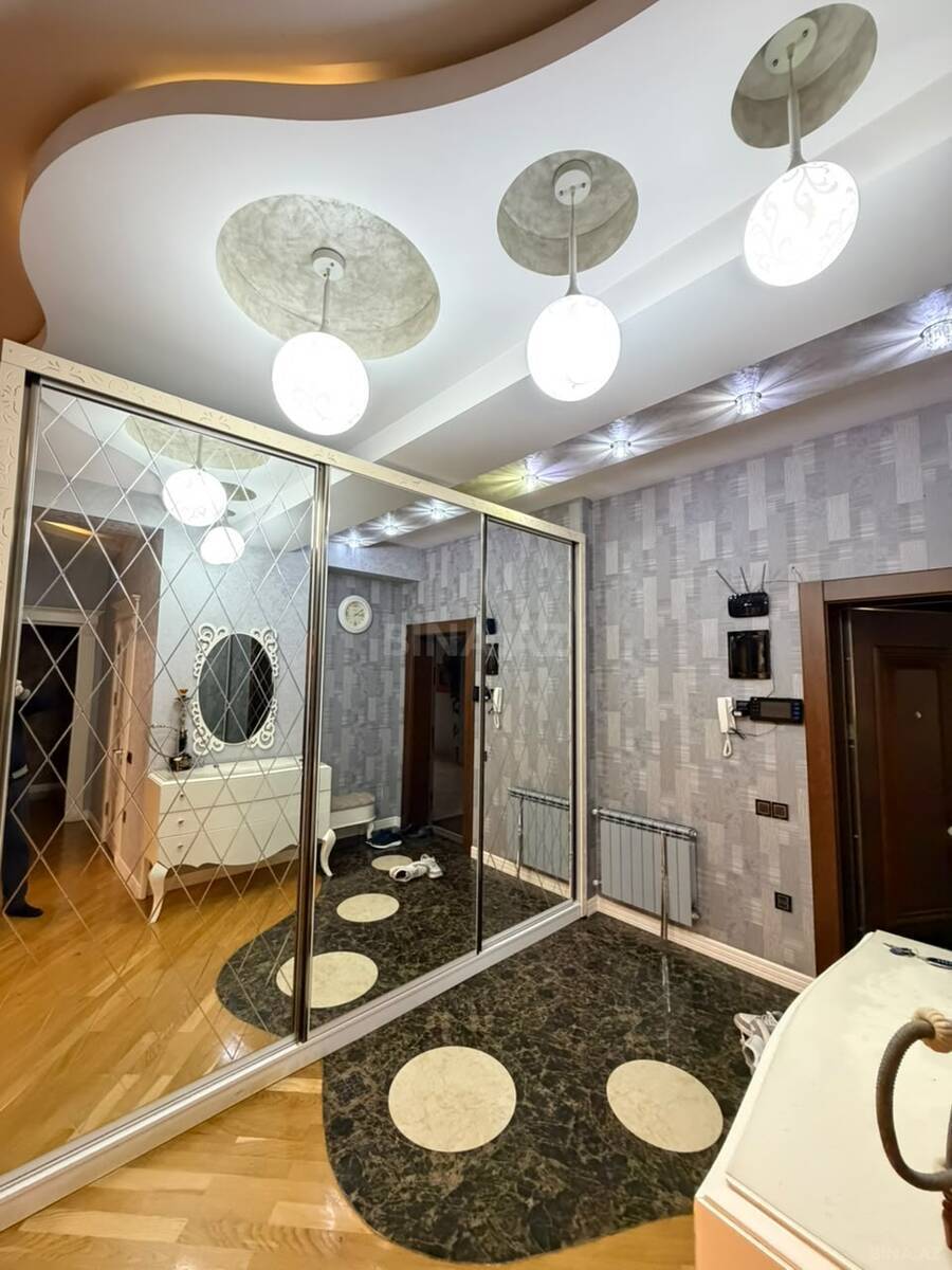 4 otaqlı Yeni tikili, Azadlıq Prospekti m., Bakı