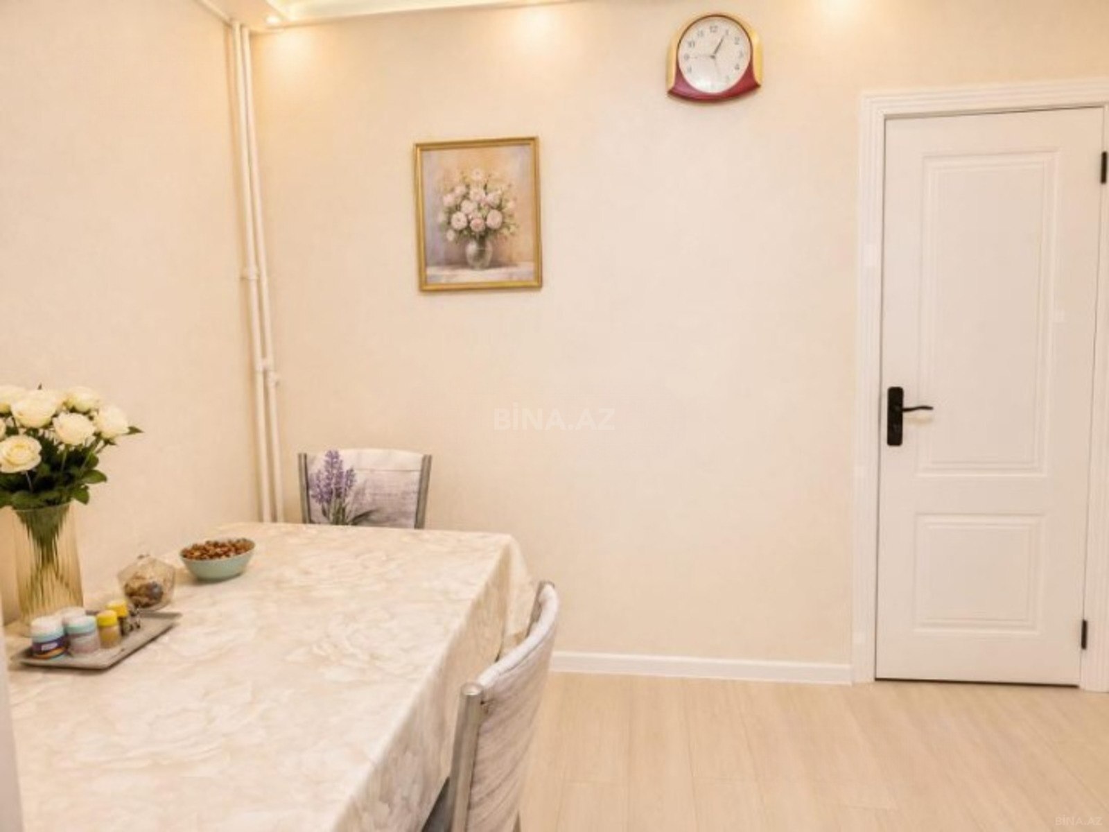 3 otaqlı Köhnə tikili, Əhmədli m., Bakı