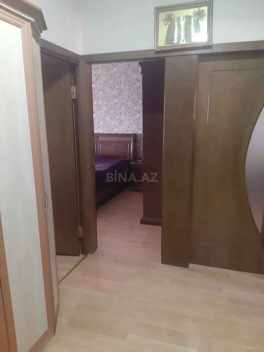 4 otaqlı Köhnə tikili, Memar Əcəmi m., Bakı