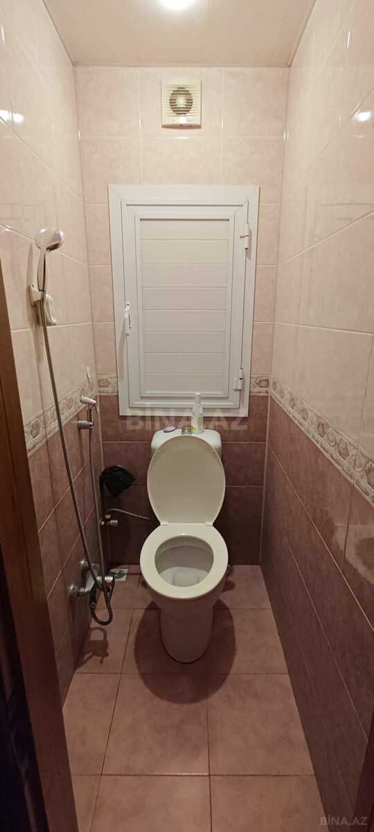 3 otaqlı Köhnə tikili, 8-ci mikrorayon q., Bakı