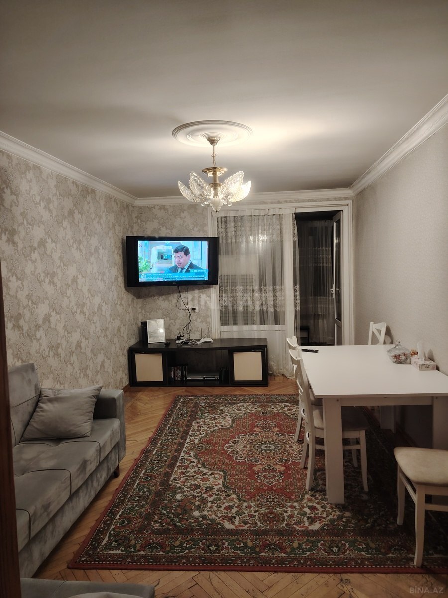 3 otaqlı Köhnə tikili, İnşaatçılar m., Bakı
