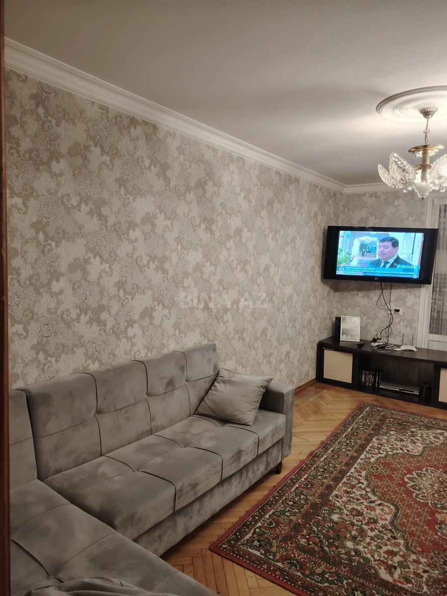 3 otaqlı Köhnə tikili, İnşaatçılar m., Bakı