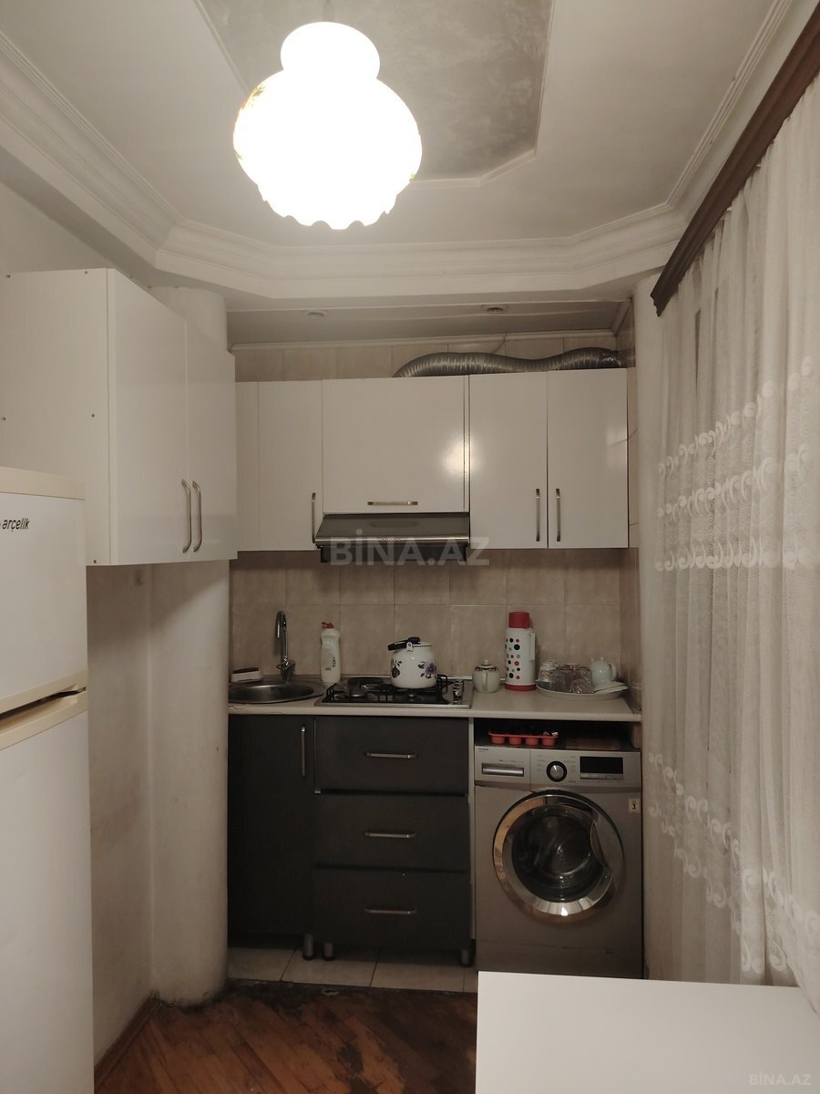 3 otaqlı Köhnə tikili, İnşaatçılar m., Bakı