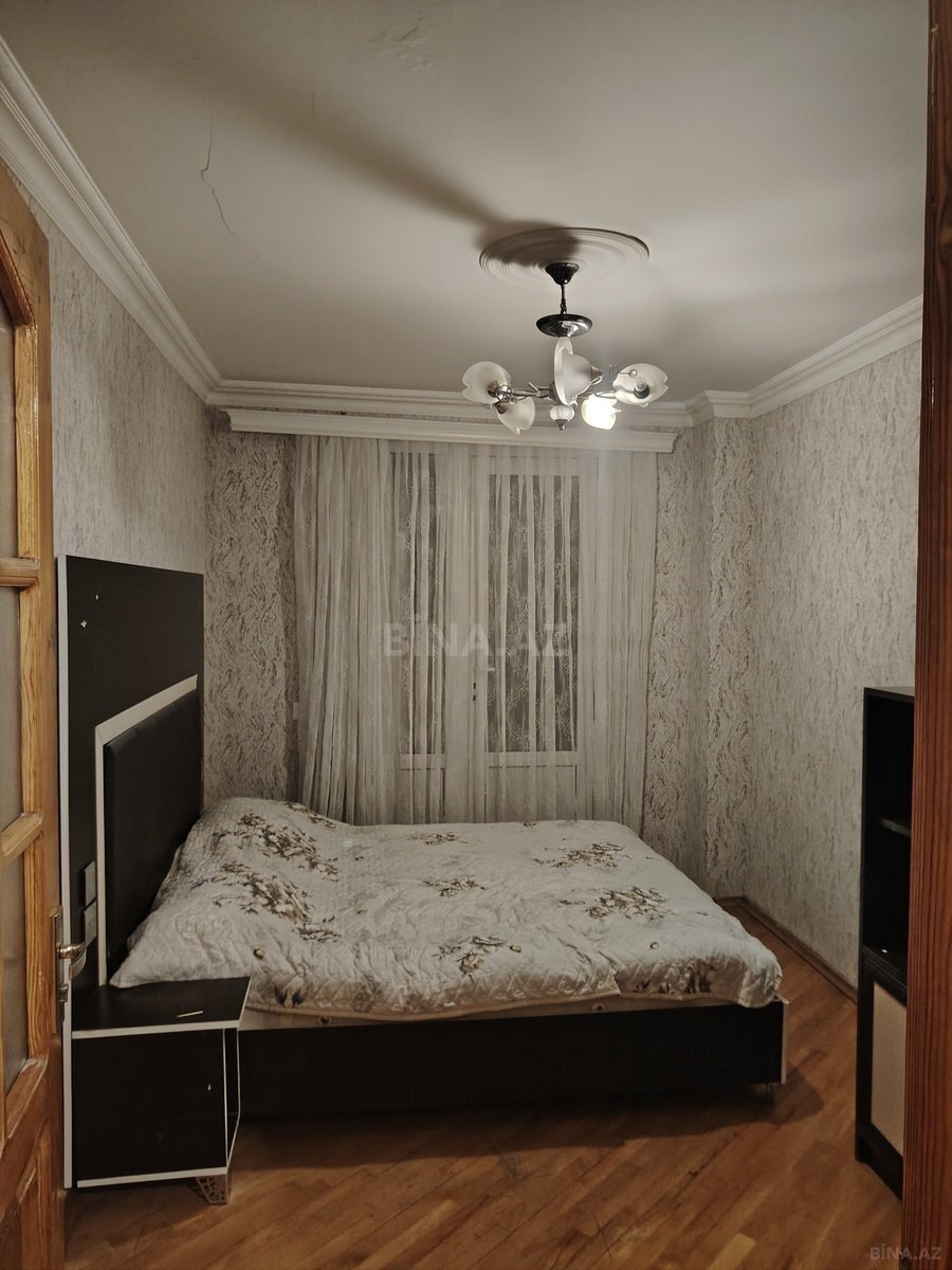 3 otaqlı Köhnə tikili, İnşaatçılar m., Bakı