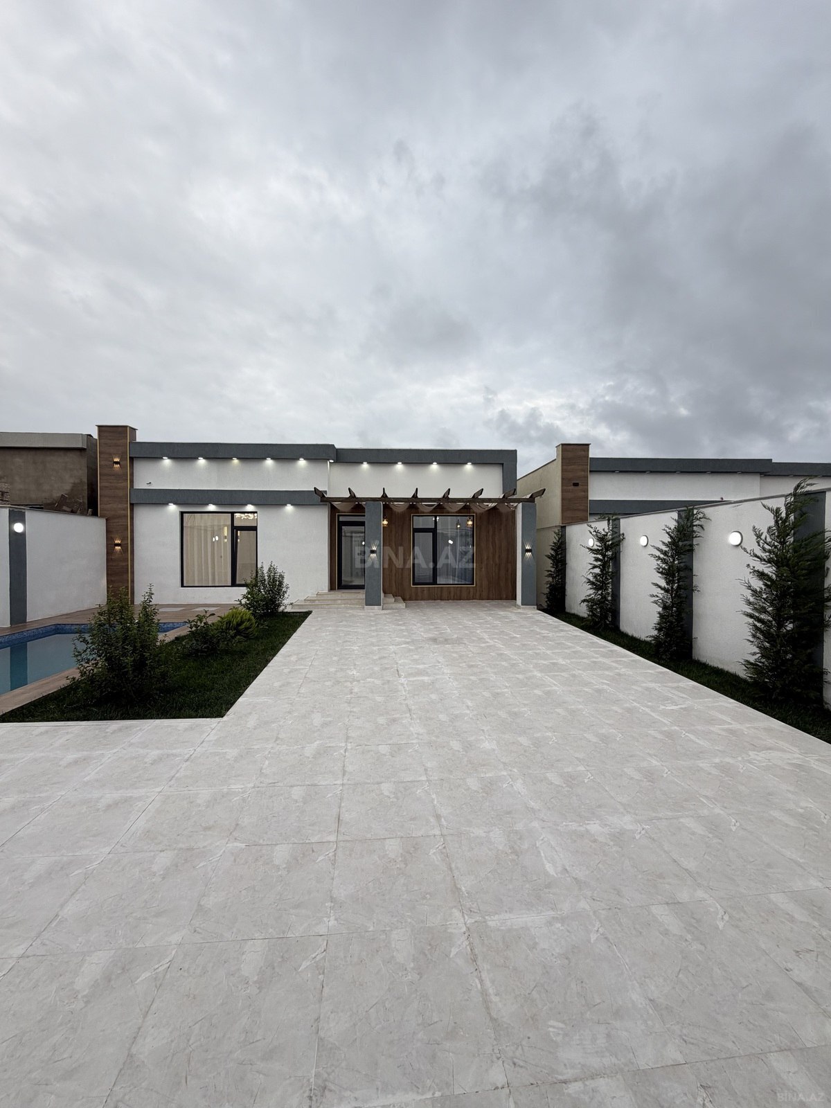 4 otaqlı Həyət evi/Bağ evi, Şüvəlan q., Bakı