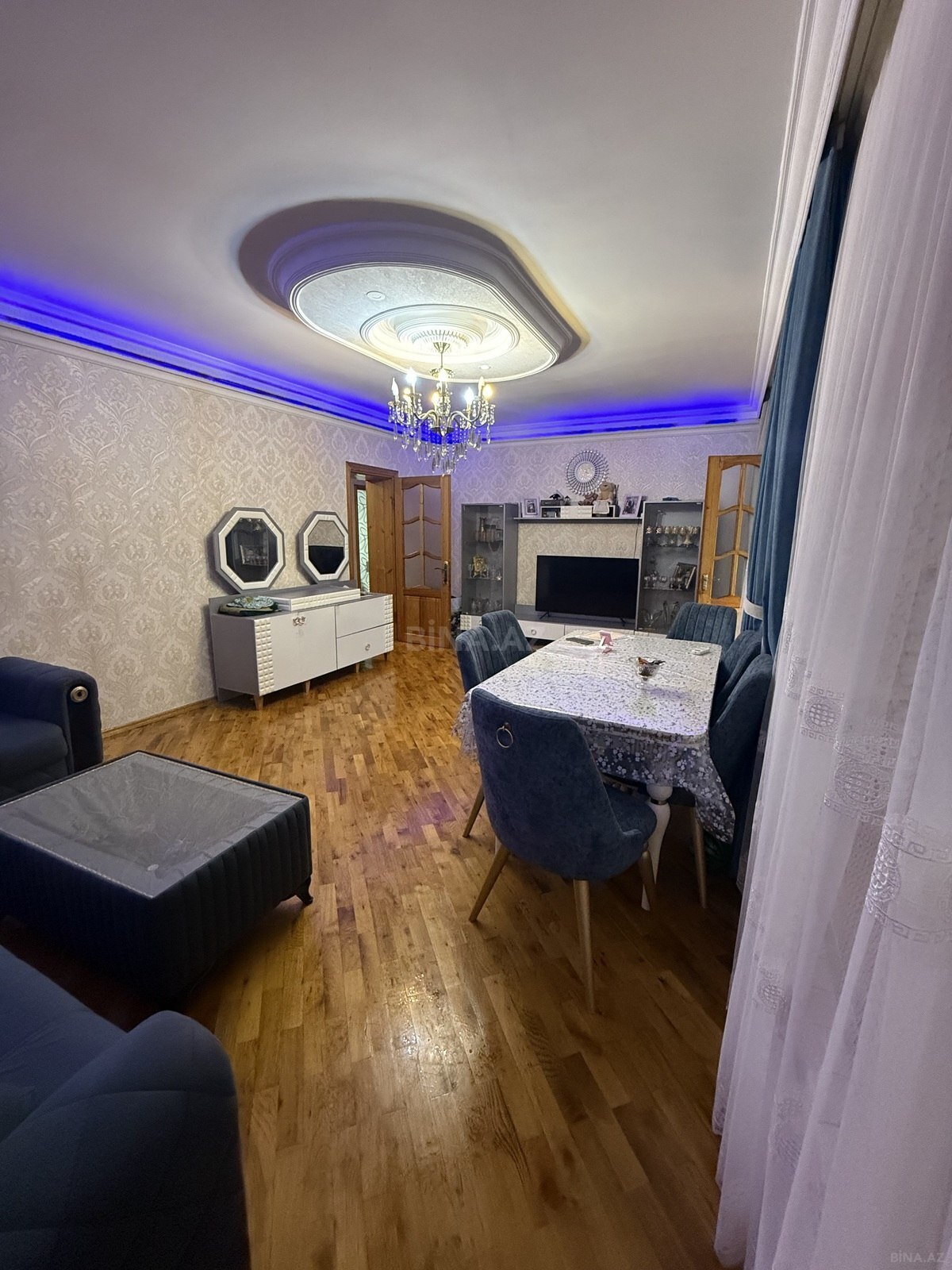 4 otaqlı Köhnə tikili, Qaraçuxur q., Bakı