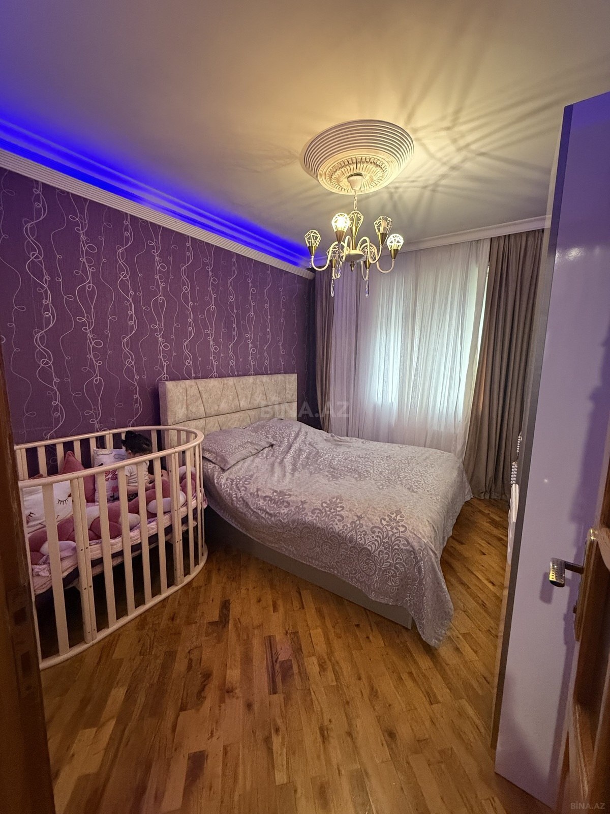 4 otaqlı Köhnə tikili, Qaraçuxur q., Bakı