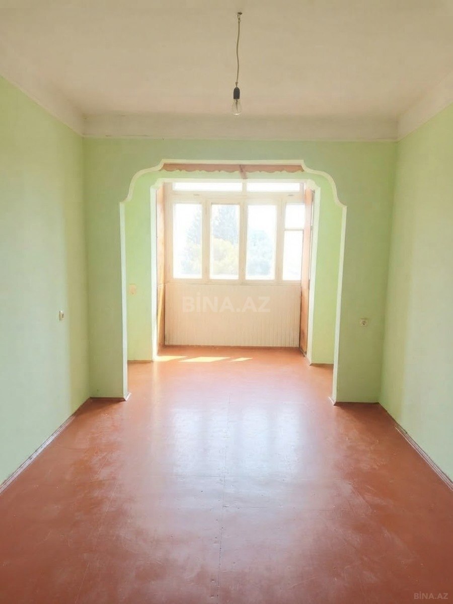 4 otaqlı Köhnə tikili, Əhmədli m., Bakı
