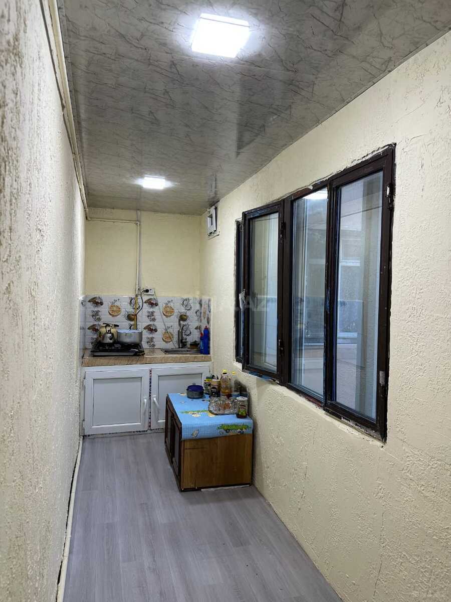 2 otaqlı Köhnə tikili, Bakıxanov q., Bakı