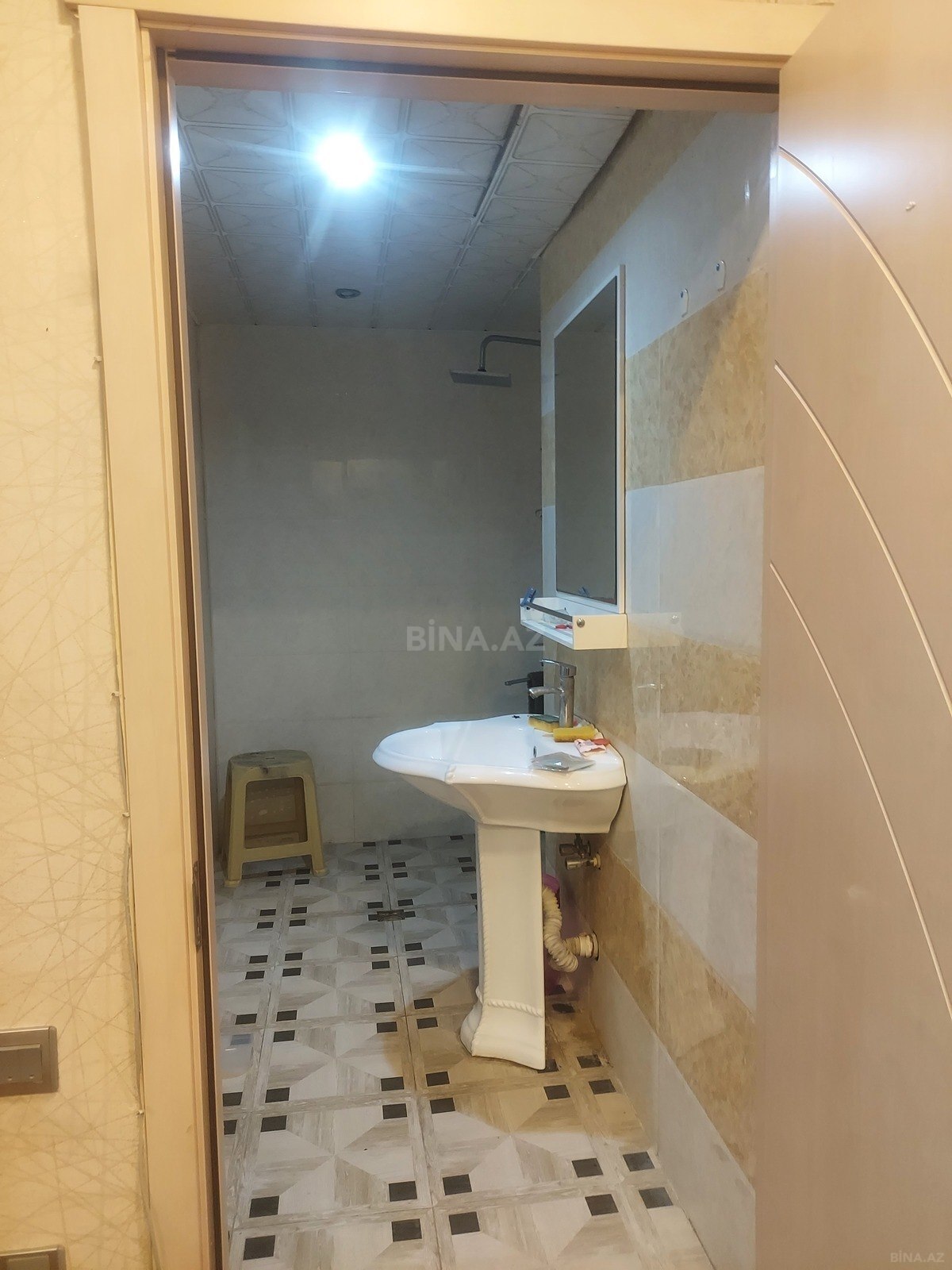 3 otaqlı Yeni tikili, İnşaatçılar m., Bakı