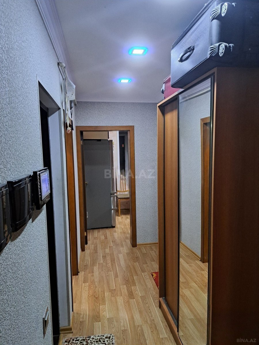 3 otaqlı Köhnə tikili, Həzi Aslanov m., Bakı