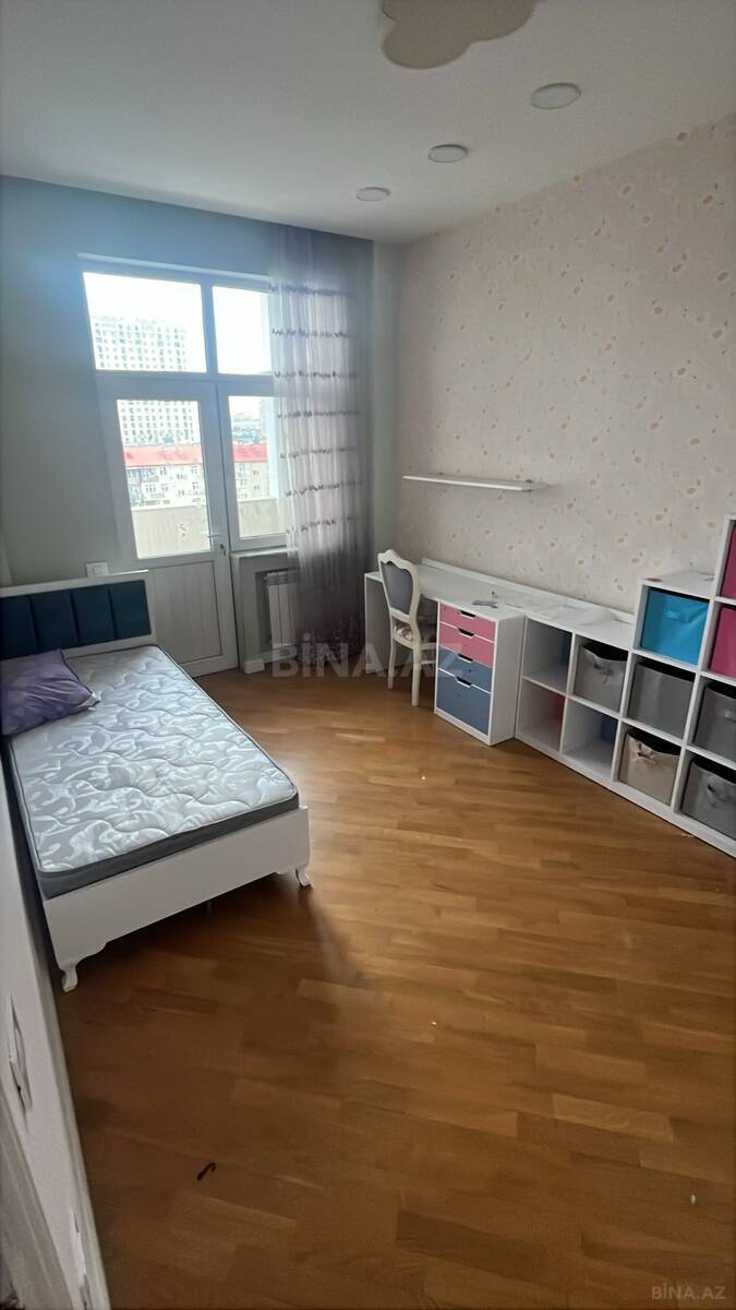 3 otaqlı Yeni tikili, Neftçilər m., Bakı