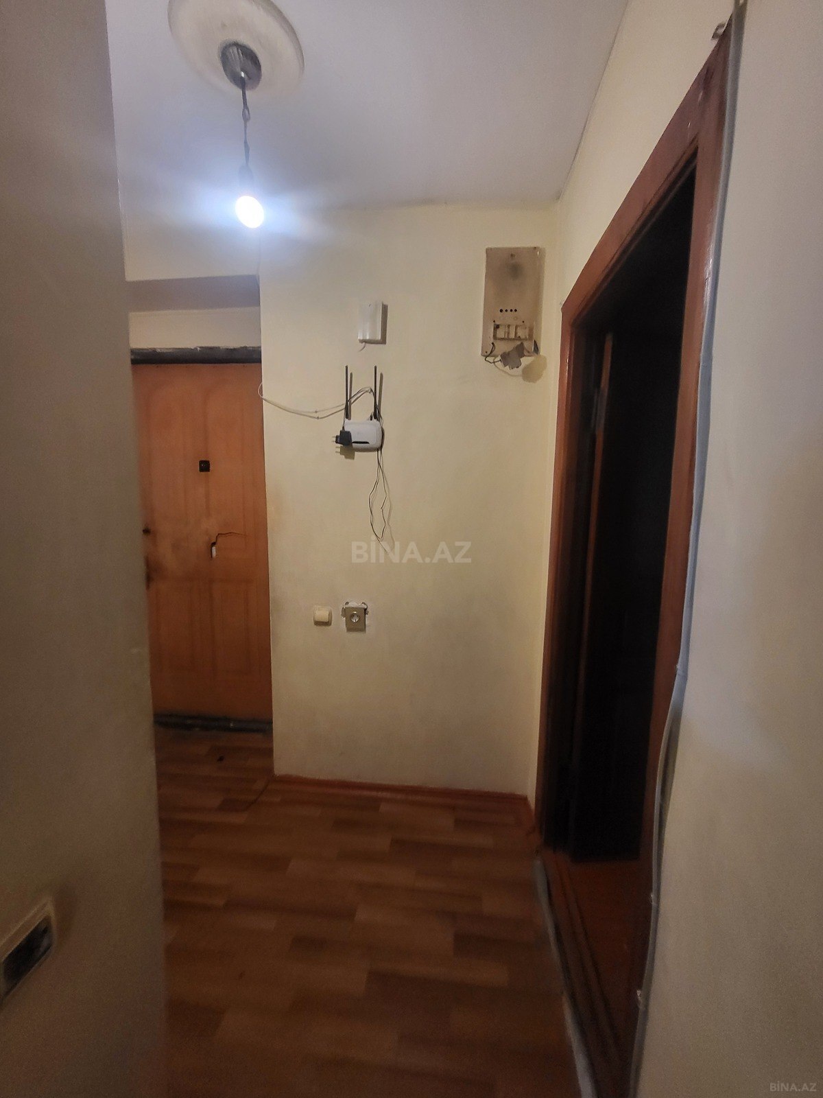 1 otaqlı Köhnə tikili, Neftçilər m., Bakı