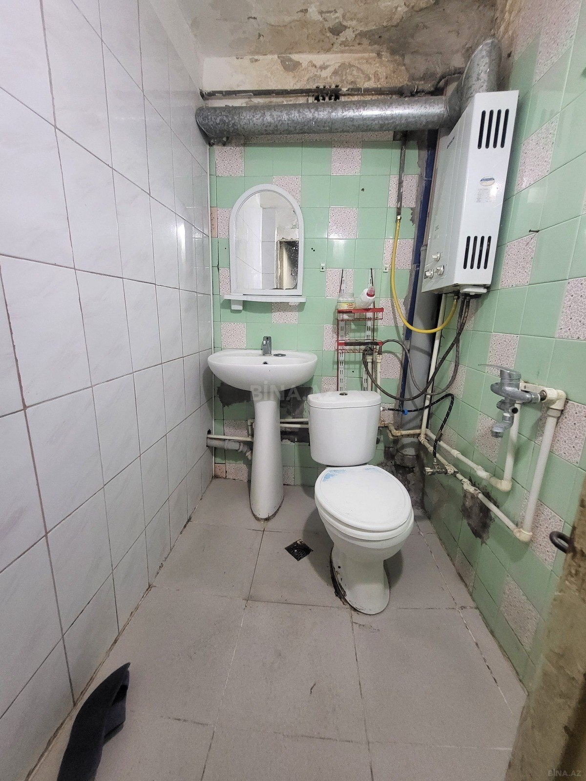 1 otaqlı Köhnə tikili, Neftçilər m., Bakı