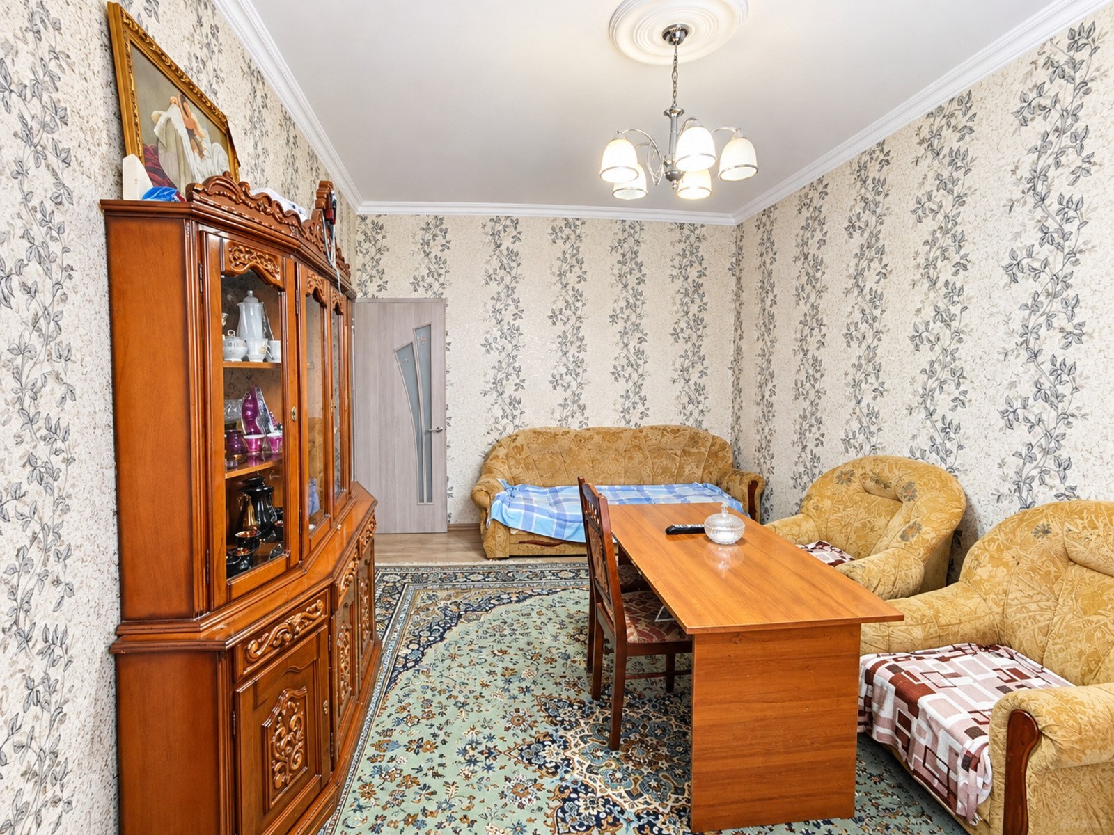 3 otaqlı Köhnə tikili, Həzi Aslanov q., Bakı
