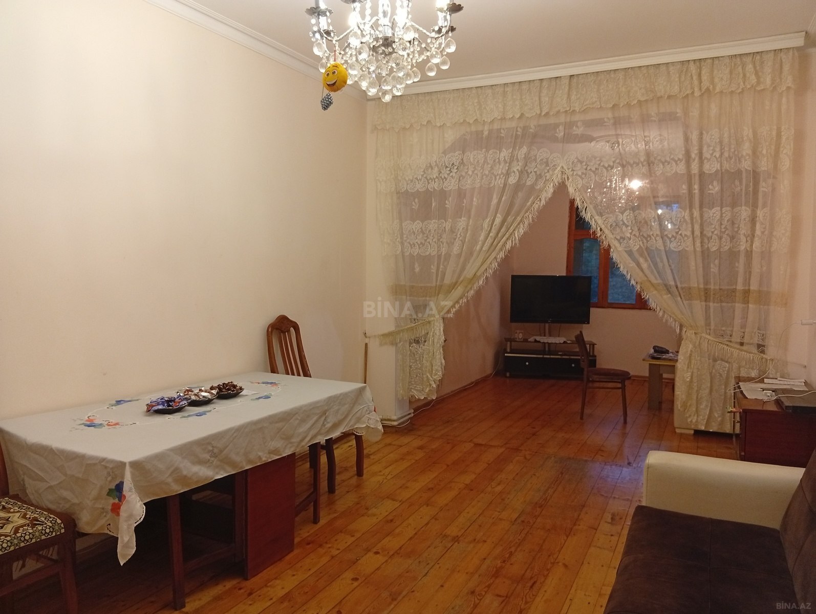 4 otaqlı Köhnə tikili, Azadlıq Prospekti m., Bakı