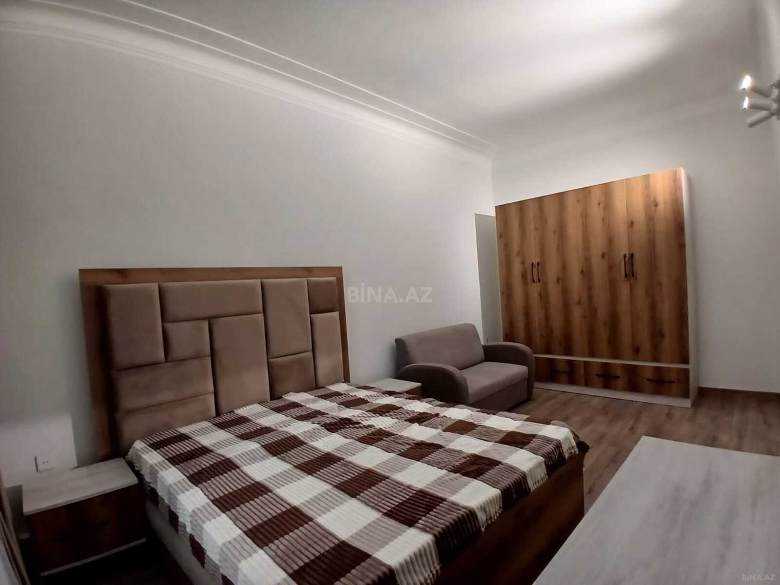 4 otaqlı Köhnə tikili, İçəri Şəhər m., Bakı