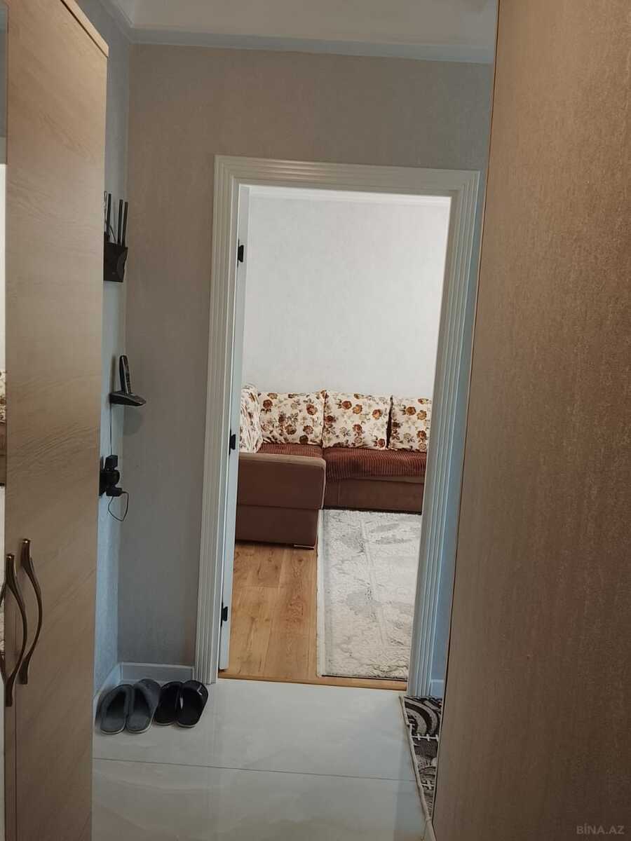 3 otaqlı Köhnə tikili, Qara Qarayev m., Bakı