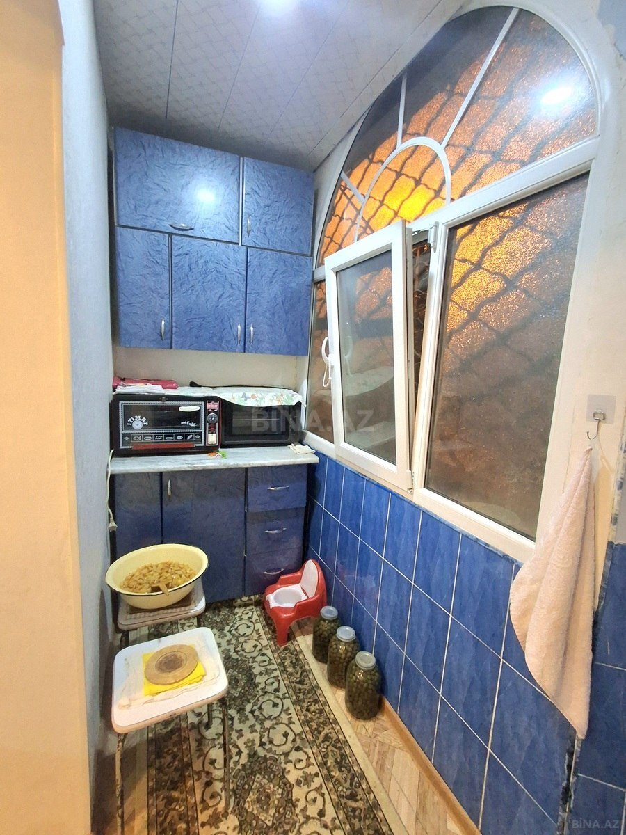 5 otaqlı Köhnə tikili, Xalqlar Dostluğu m., Bakı