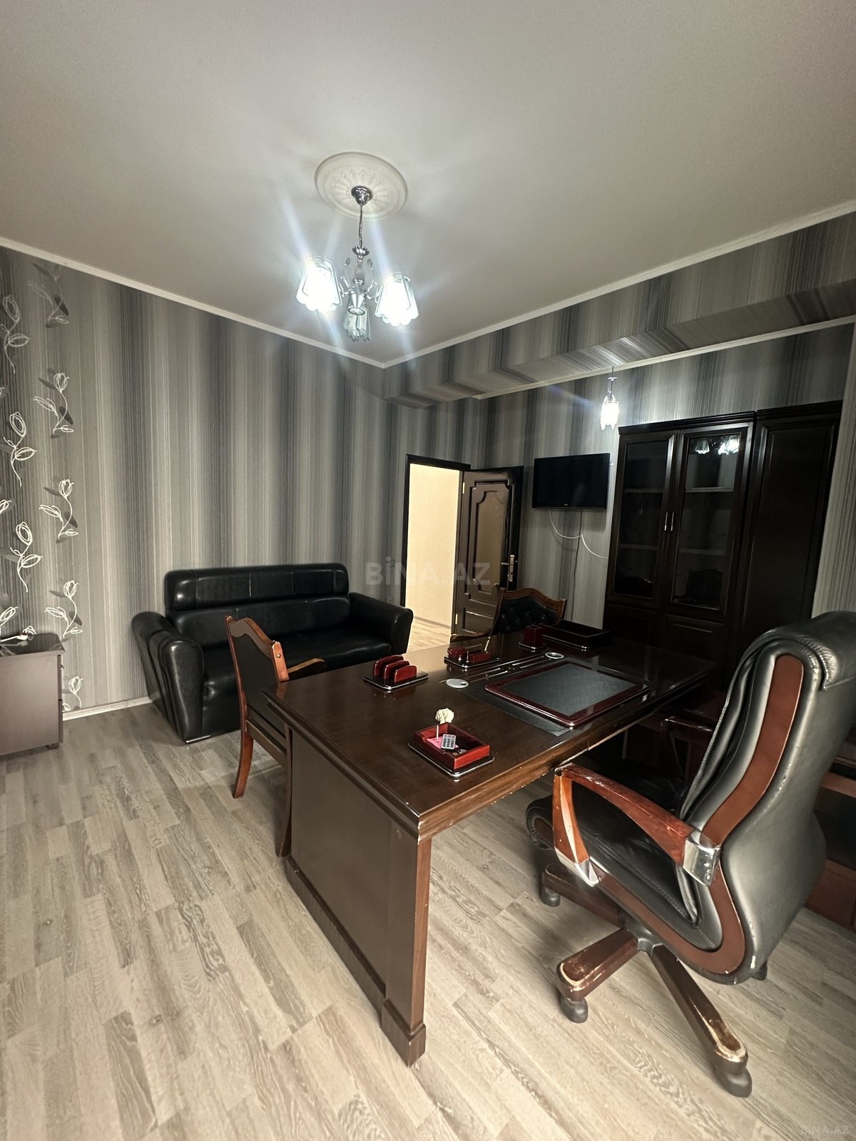 3 otaqlı Ofis, Memar Əcəmi m., Bakı