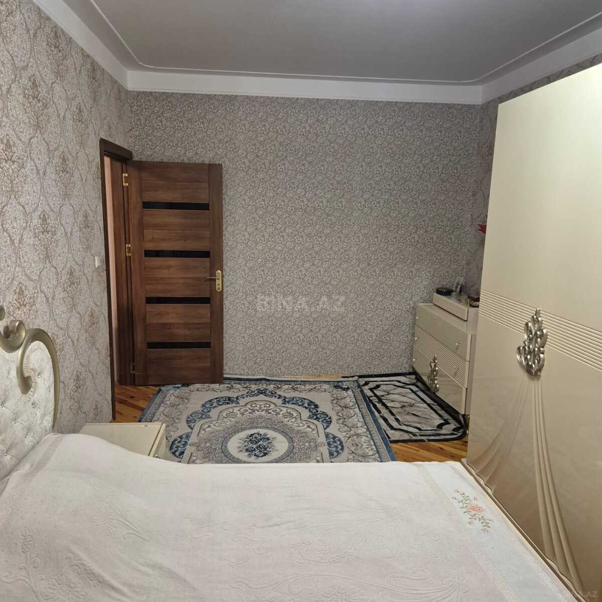 5 otaqlı Köhnə tikili, Sumqayıt