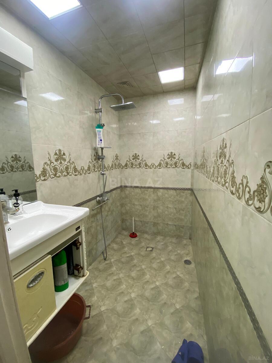 3 otaqlı Köhnə tikili, Bakıxanov q., Bakı