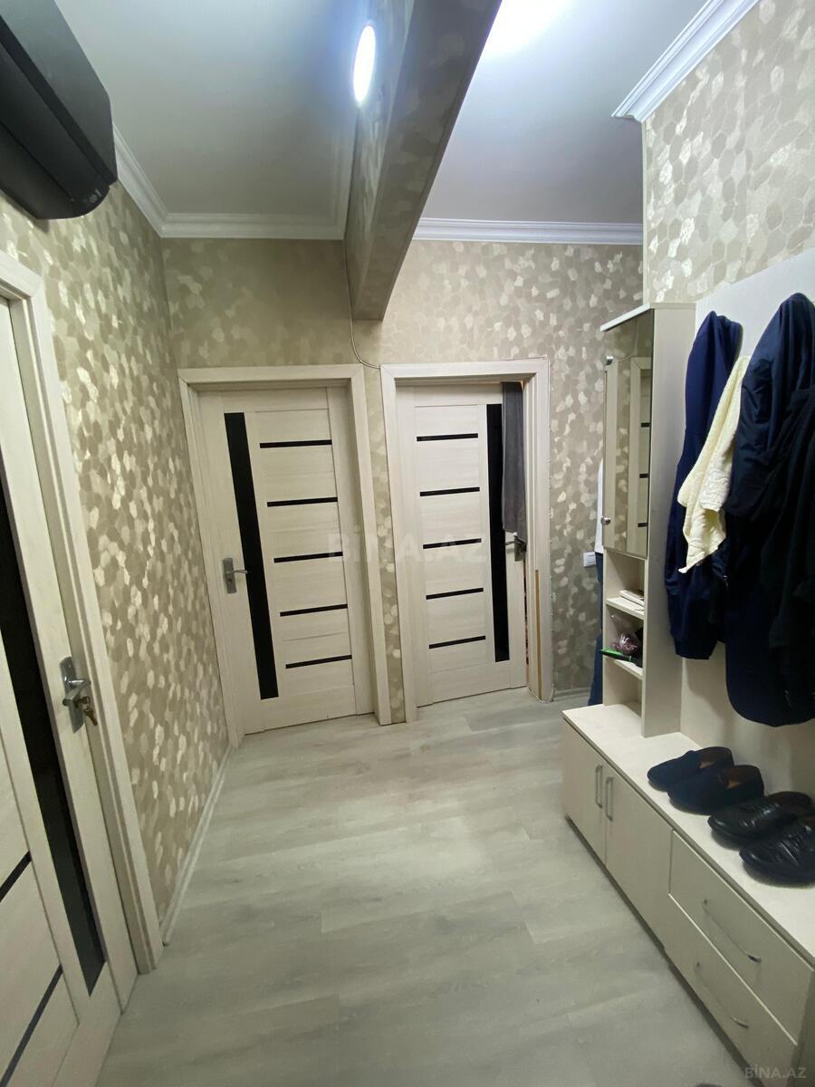 3 otaqlı Köhnə tikili, Bakıxanov q., Bakı