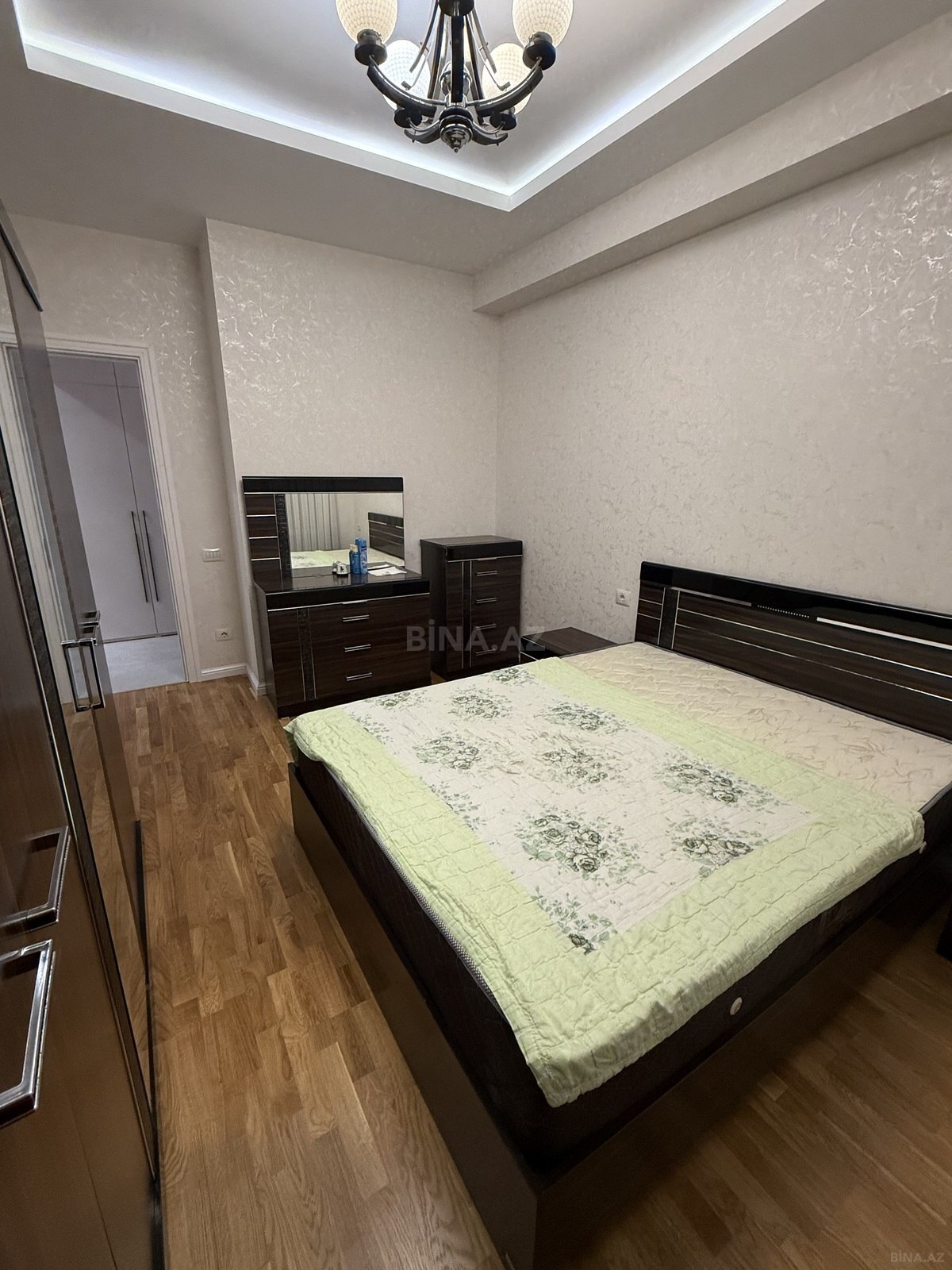 2 otaqlı Yeni tikili, Neftçilər m., Bakı