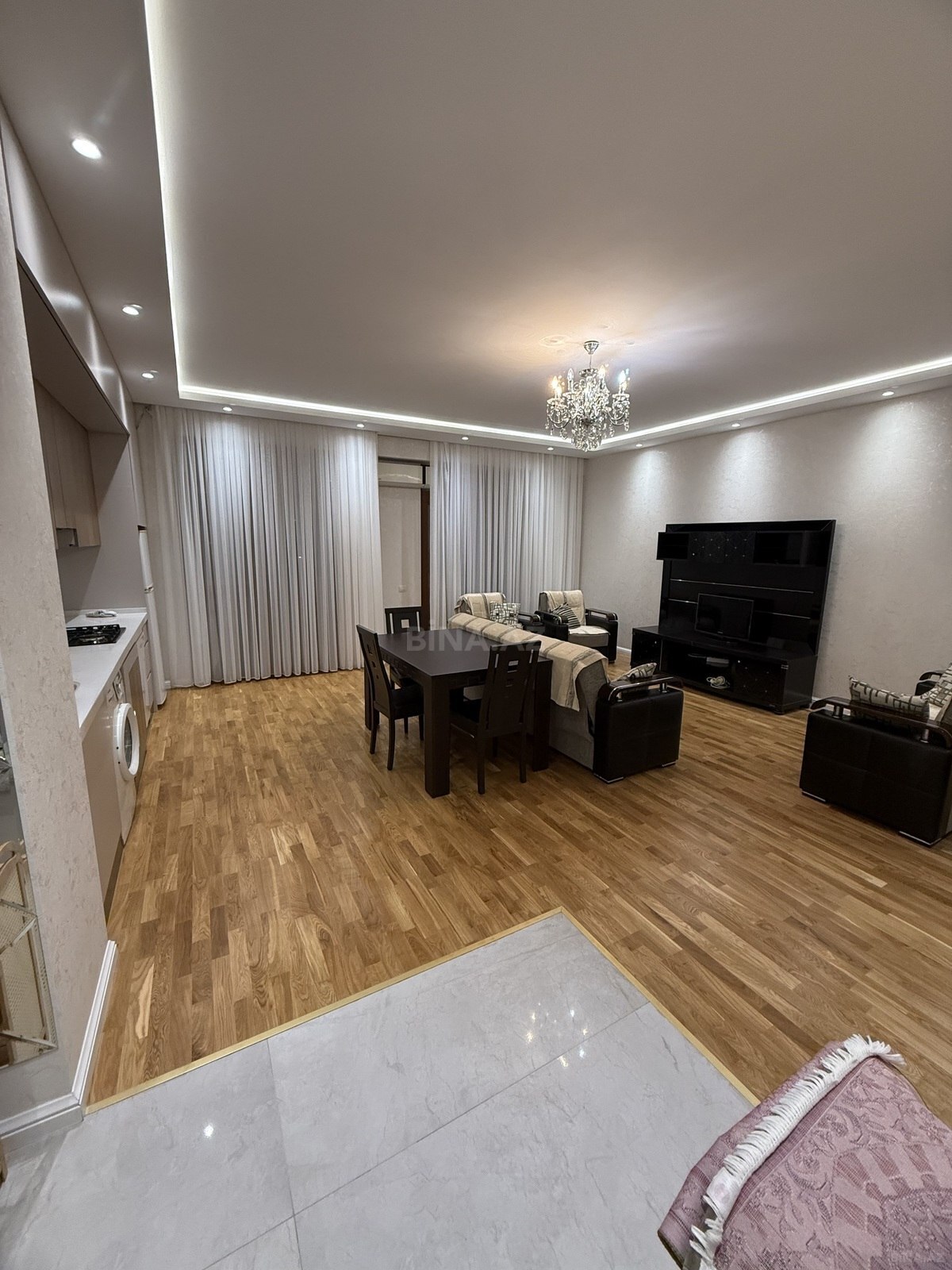 2 otaqlı Yeni tikili, Neftçilər m., Bakı