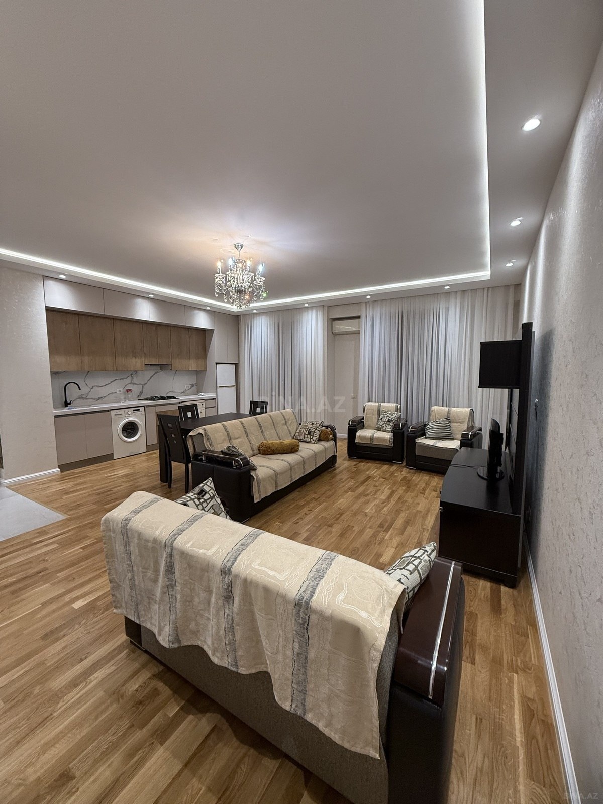 2 otaqlı Yeni tikili, Neftçilər m., Bakı