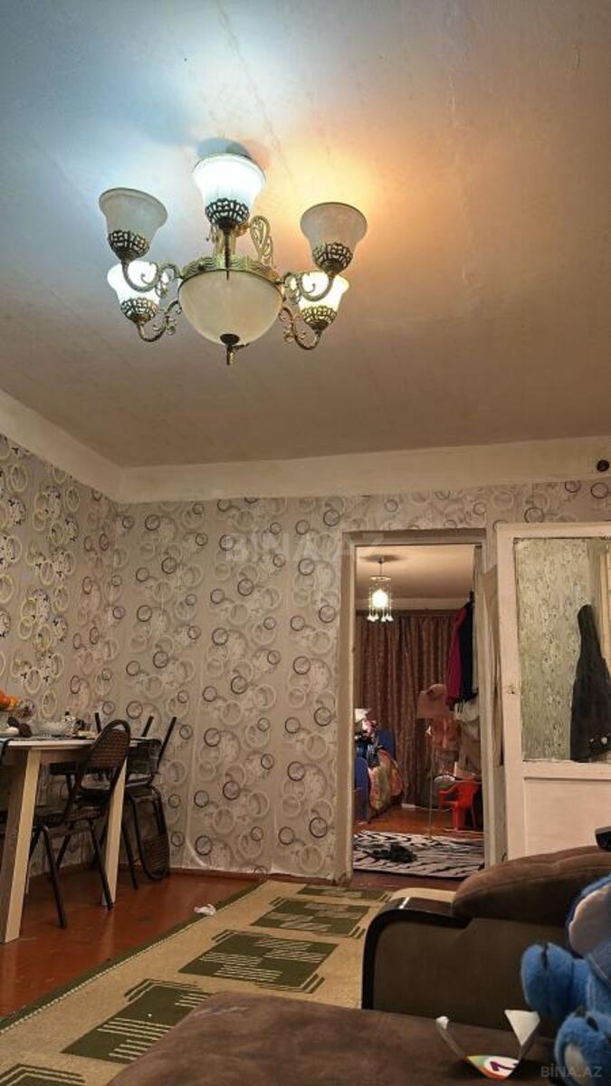 2 otaqlı Köhnə tikili, Qara Qarayev m., Bakı