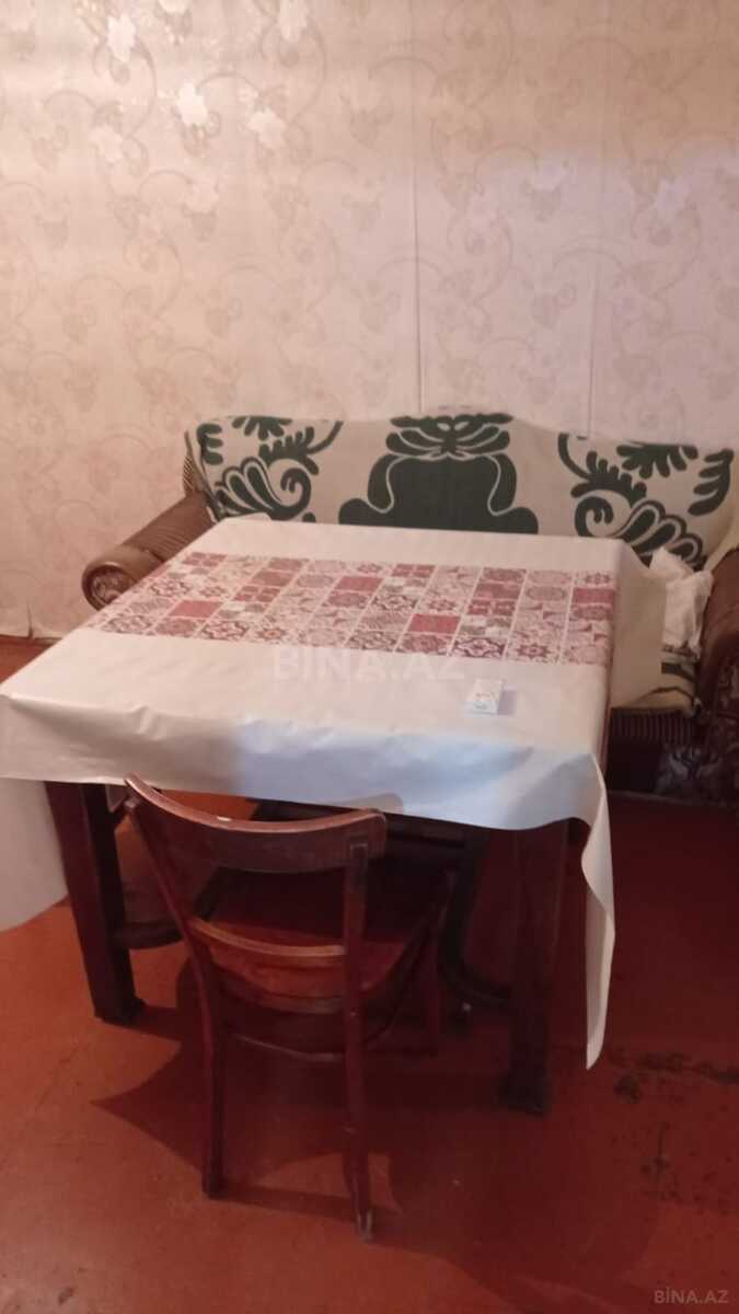 2 otaqlı Köhnə tikili, Qara Qarayev m., Bakı